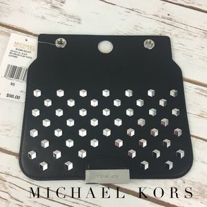 Michael Kors Sloan Select Medium Flap Black